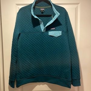 Patagonia quilted teal pullover